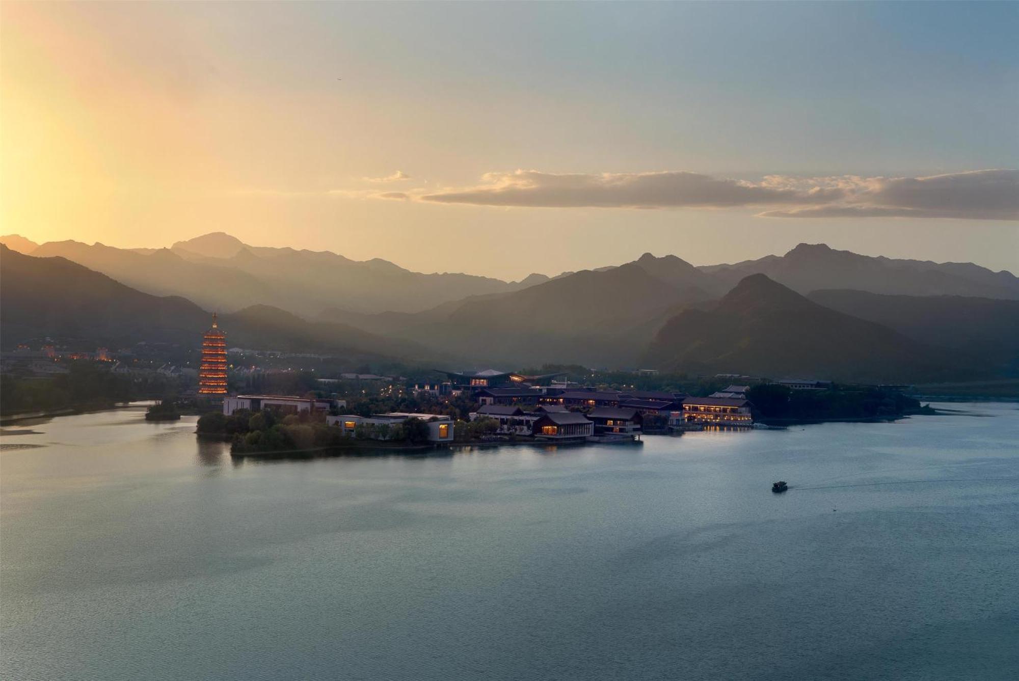 Yanqi Hotel, Managed By Kempinski Хуайроу Екстериор снимка
